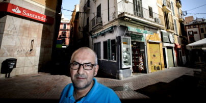 Tahsin mister levebrødet sitt til turismen. - Det er trist